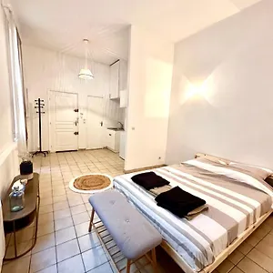 Appartement Bel Confort 75009, Paris